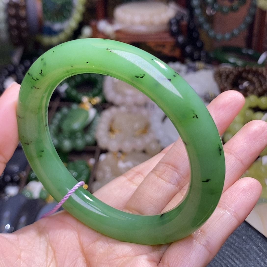 和田玉手镯未镶嵌55 乌兰海苹果绿碧玉胖圆条手镯
