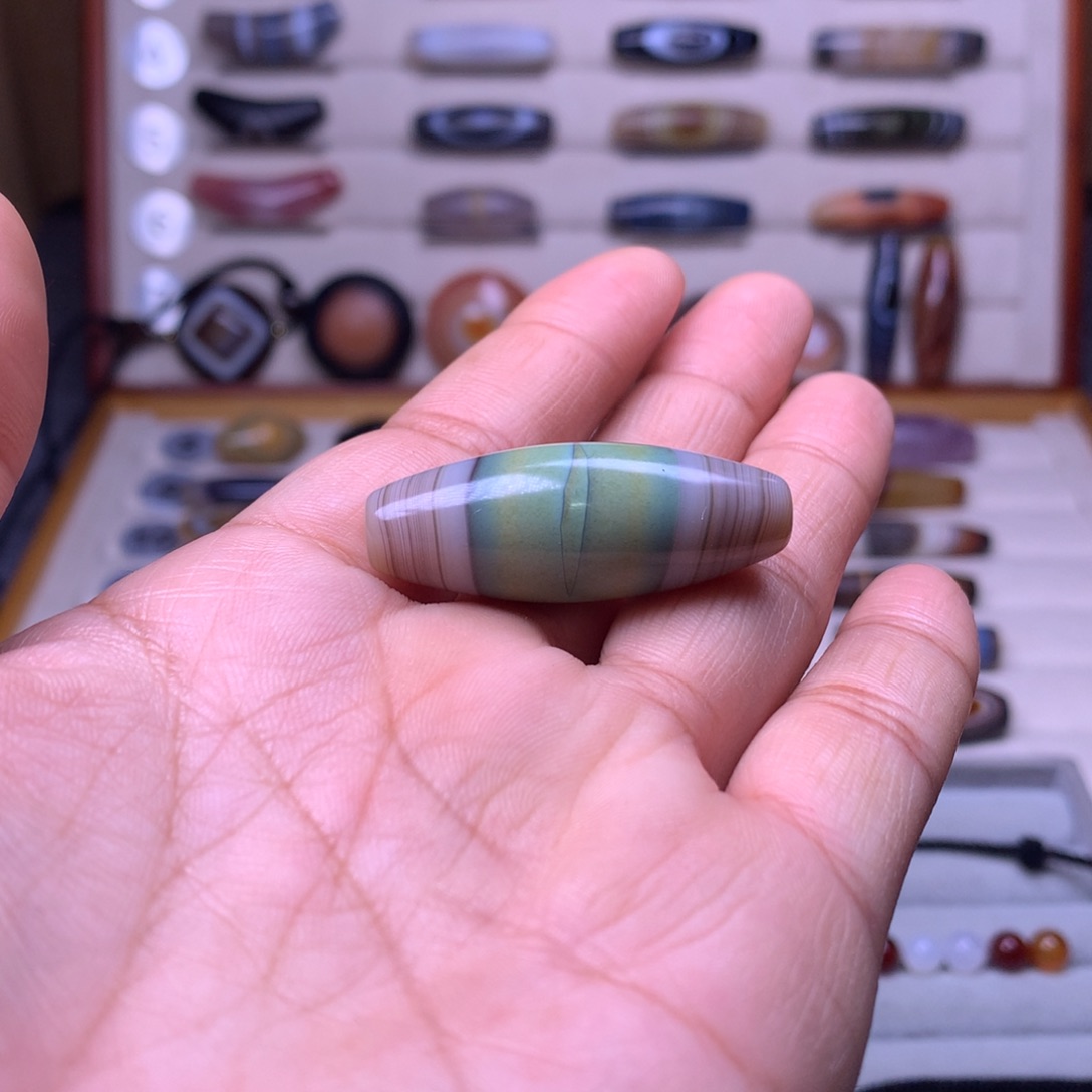 康***妮玛瑙/玉髓未镶嵌珠宝奇石