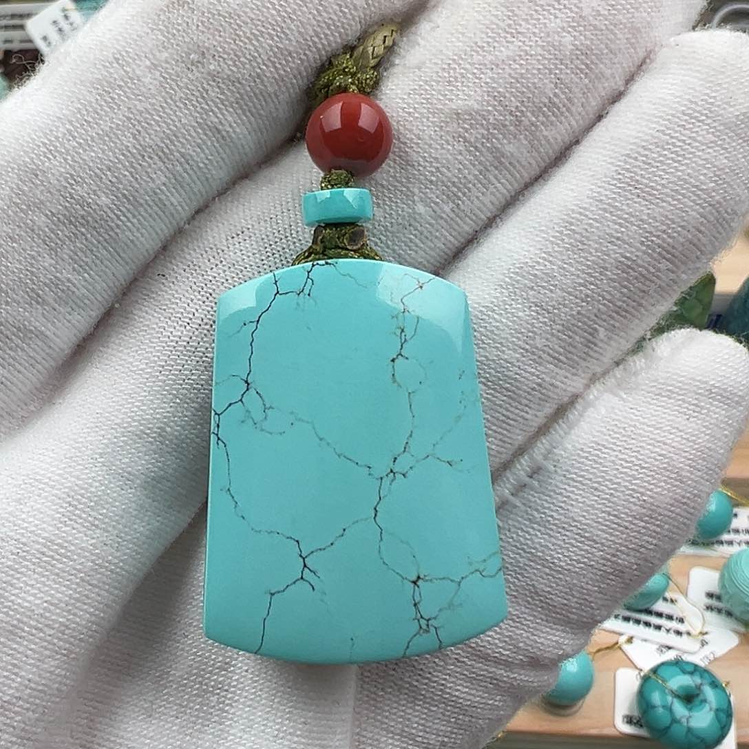 绿松石配饰未镶嵌