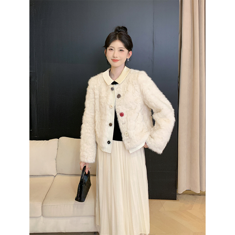 SHAOER【冬日街灯】百搭小香风彩扣洋气毛毛外套女S725X18325