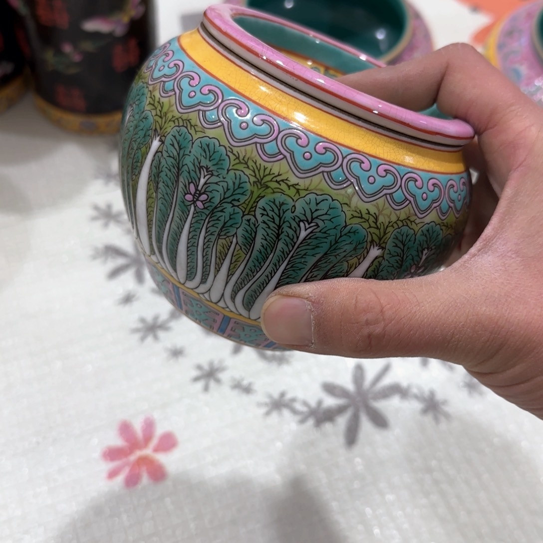 瓷片瓷器等艺术家都以精湛细腻