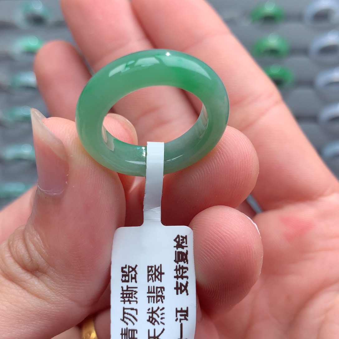 翡翠未镶嵌戒指天然14