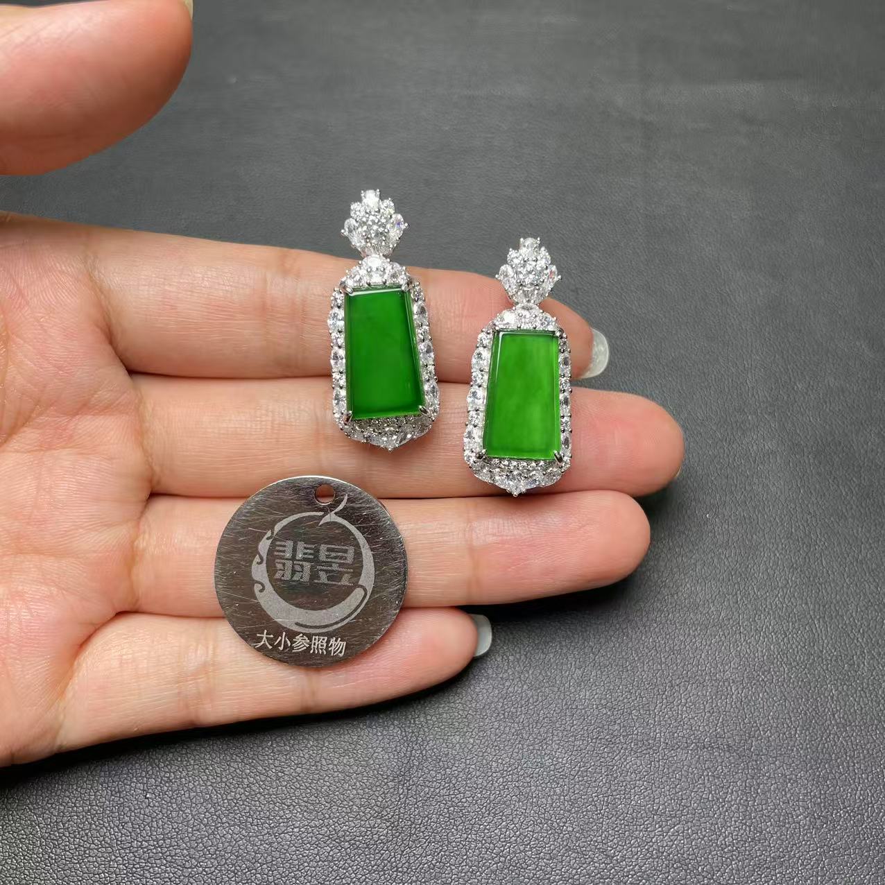 翡昱-N19-46541-726-天然A货翡翠吊坠s925银镶-多样性发其一