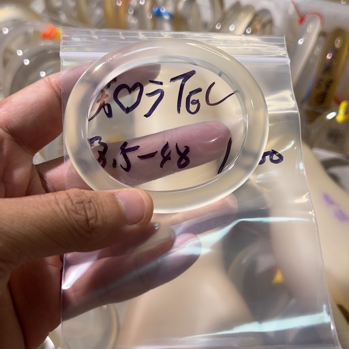 玛瑙/玉髓手镯未镶嵌芳**℡10单发一根