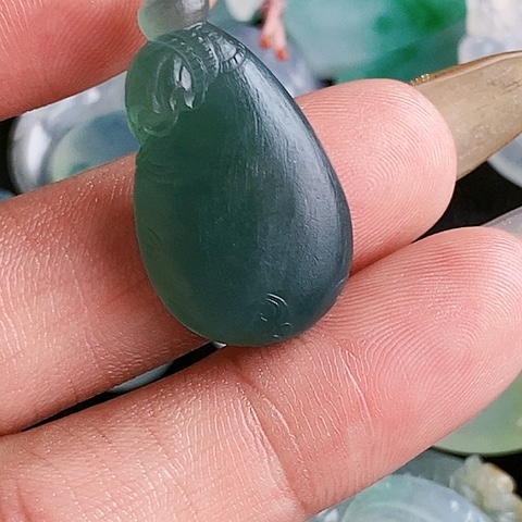 定制翡翠未镶嵌翡翠毛货A