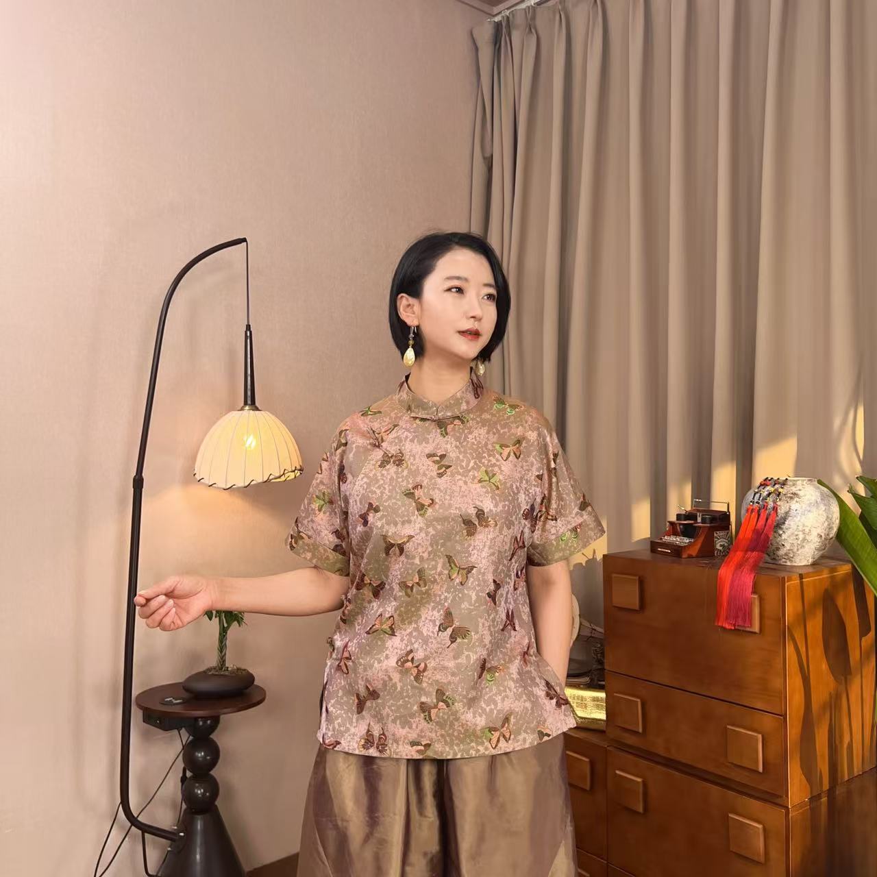 多元国风 非遗蜀锦幻彩萝重磅桑蚕丝双面T恤上衣C20316