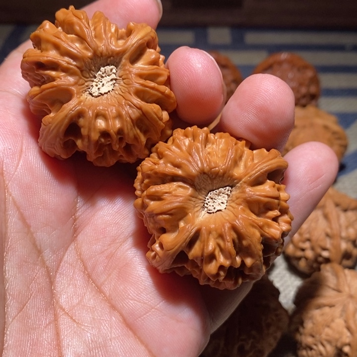 一***心文玩核桃吊坠核桃