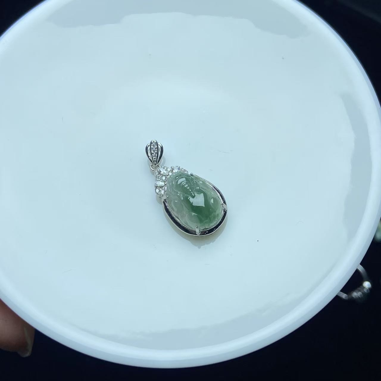 定制翡翠吊坠挂件58