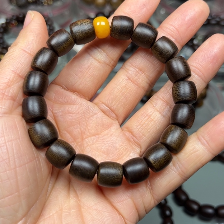 沉香手串知**乐越南白棋楠1.0沉水手串