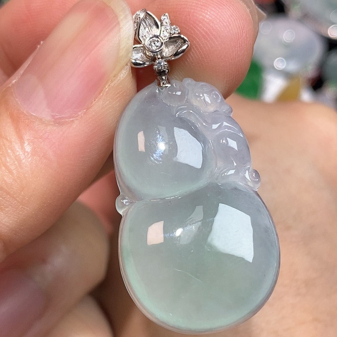 翡翠颈饰18K金镶嵌葫芦