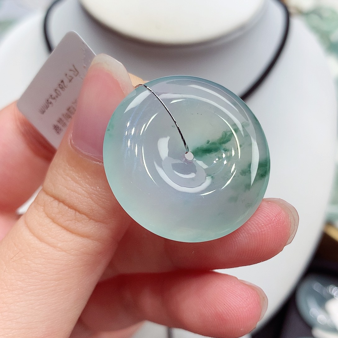 颈饰未镶嵌翡翠翡翠122，28/5.5