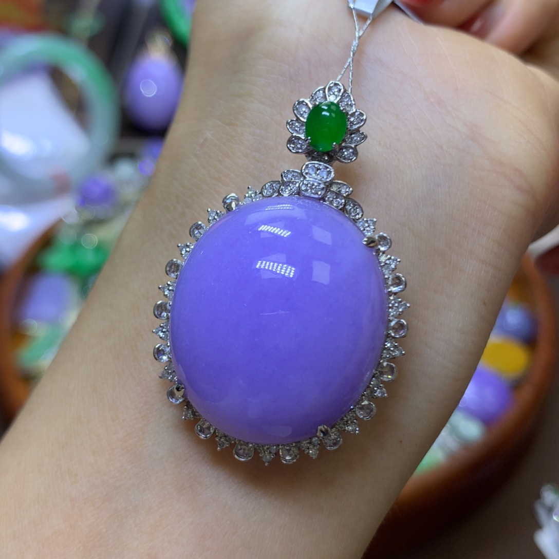 【闪购商品】翡翠18K金镶嵌颈饰?f翡翠