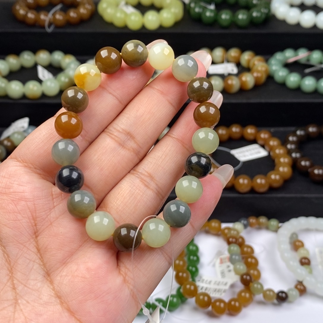 和田玉手串未镶嵌熊*