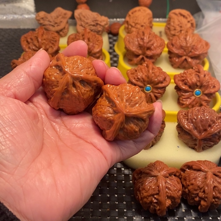 吊坠文玩核桃南瓜墩正奔……