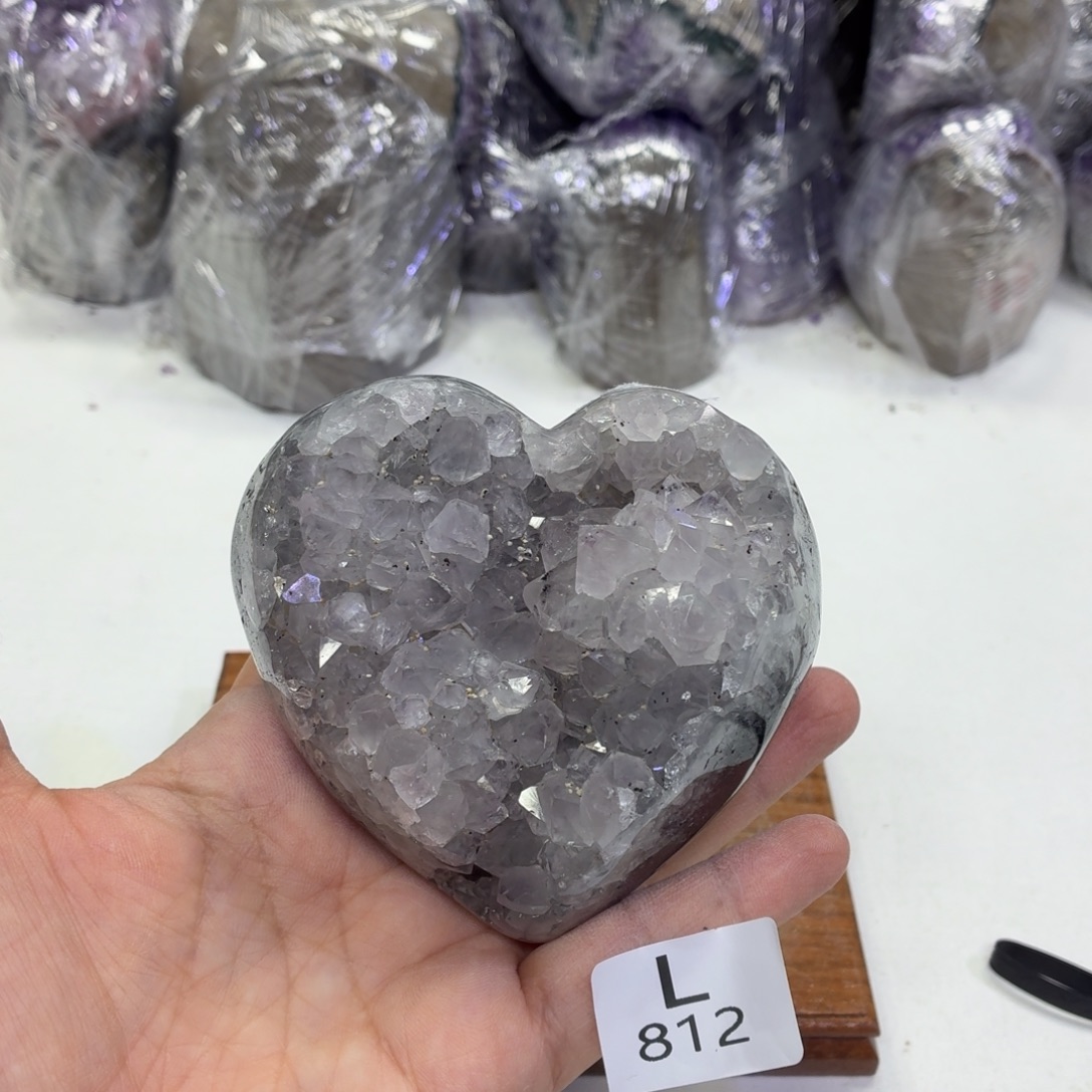 飞***丽摆件未镶嵌水晶天然紫水晶