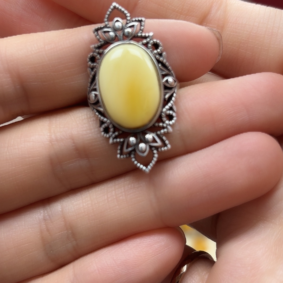 琥珀裸石未镶嵌52戒指