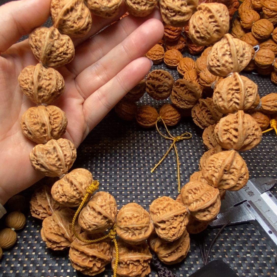 文玩核桃手串粗筋八棱蝴蝶背