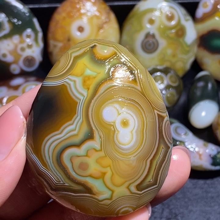 玛瑙/玉髓未镶嵌珠宝奇石182