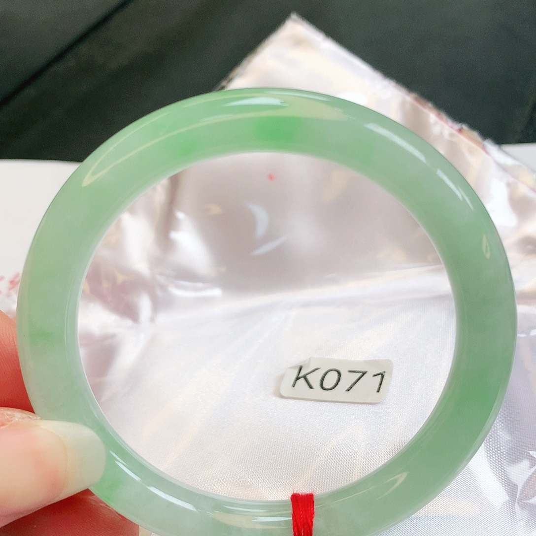 【闪购商品】翡翠手镯未镶嵌缅甸天然a货翡翠