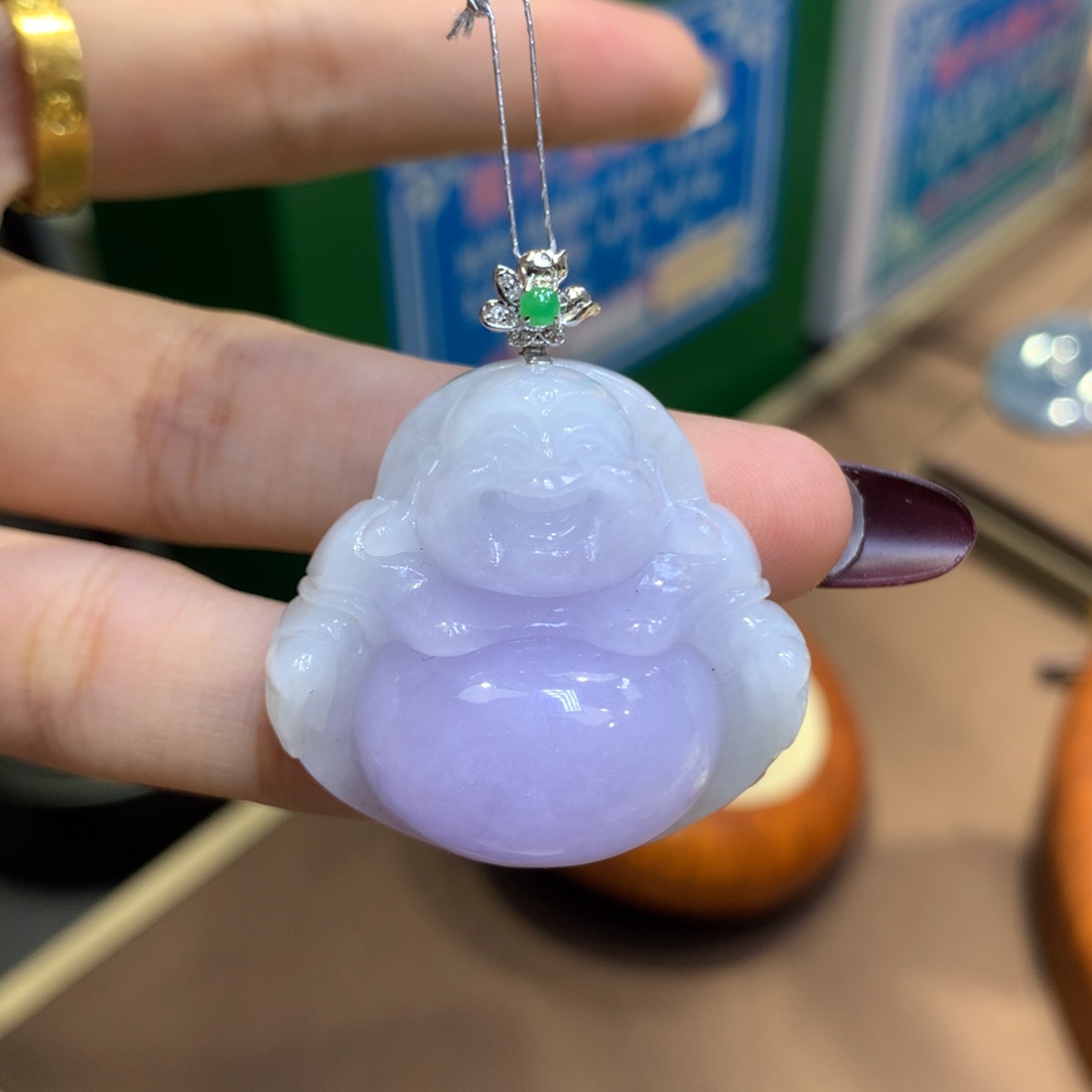 颈饰18K金镶嵌翡翠