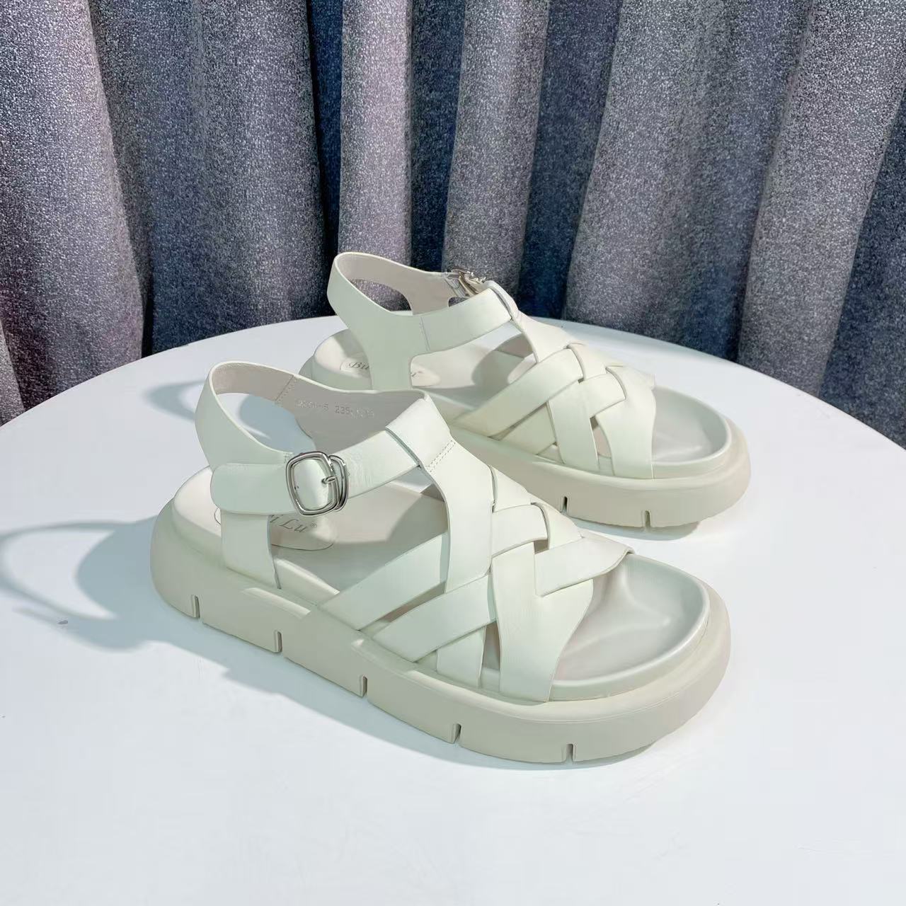 C2815  米白色  夏季新款气质厚底真皮女士凉鞋