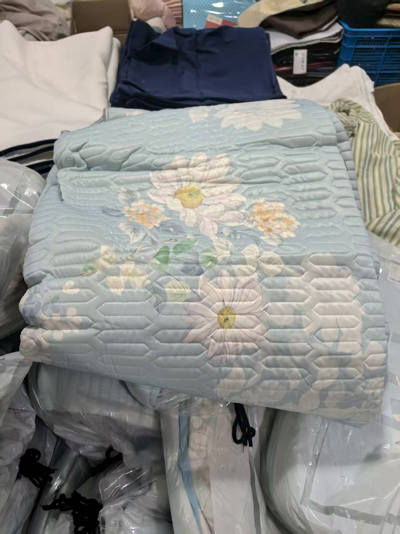 《厚广家》3楼180×200以上浅蓝花朵凉感丝乳胶床笠三件套 1套微瑕疵