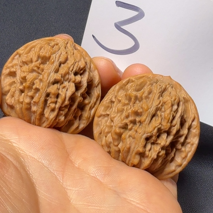 文玩核桃把件40四座楼3号