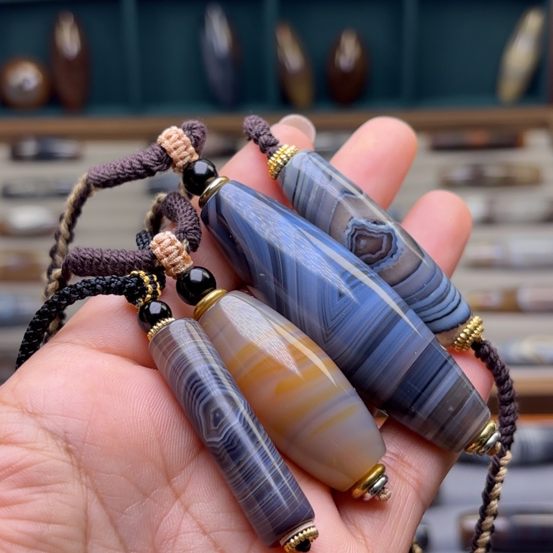 骑***江玛瑙/玉髓未镶嵌颈饰