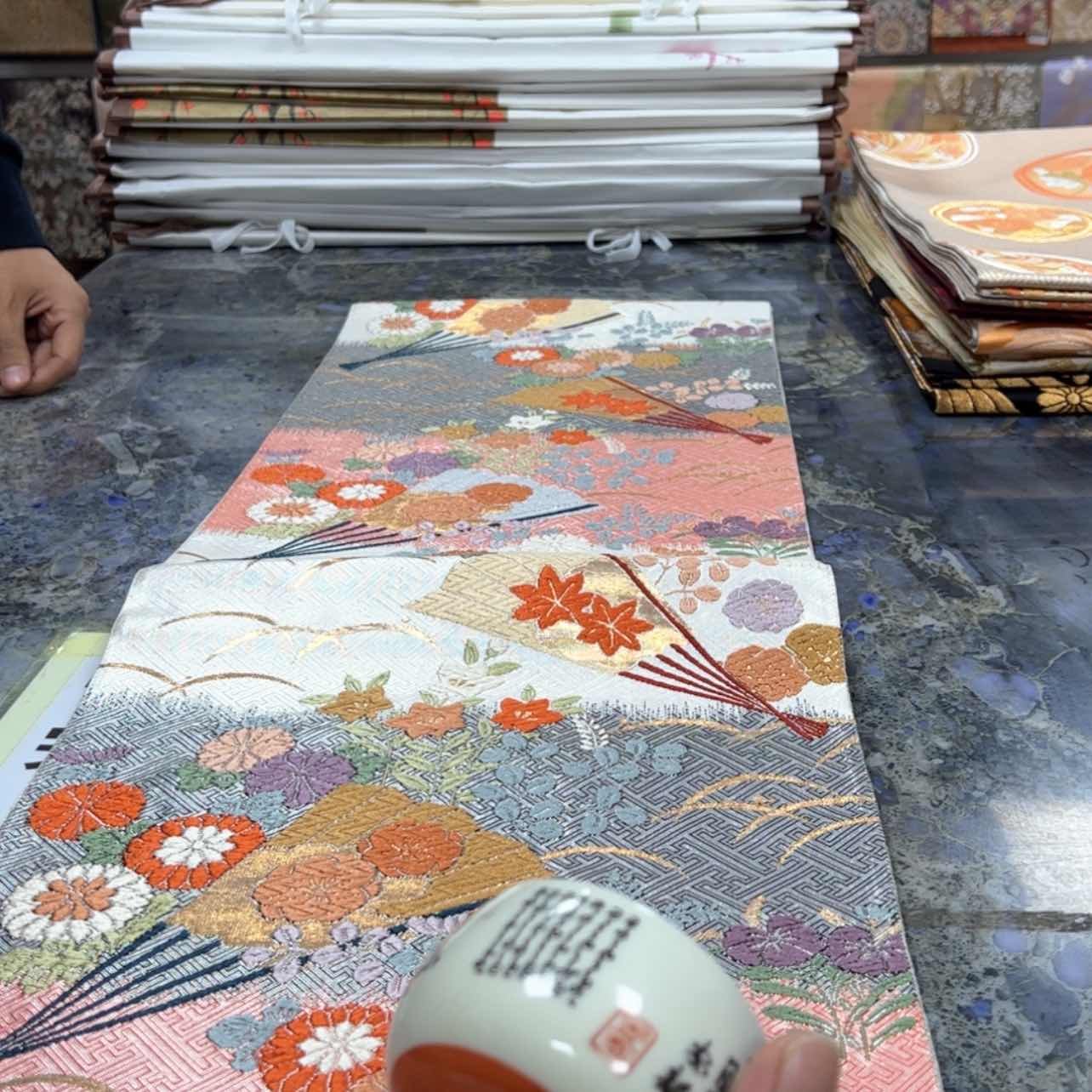 【闪购商品】六*陶瓷马克杯带盖勺