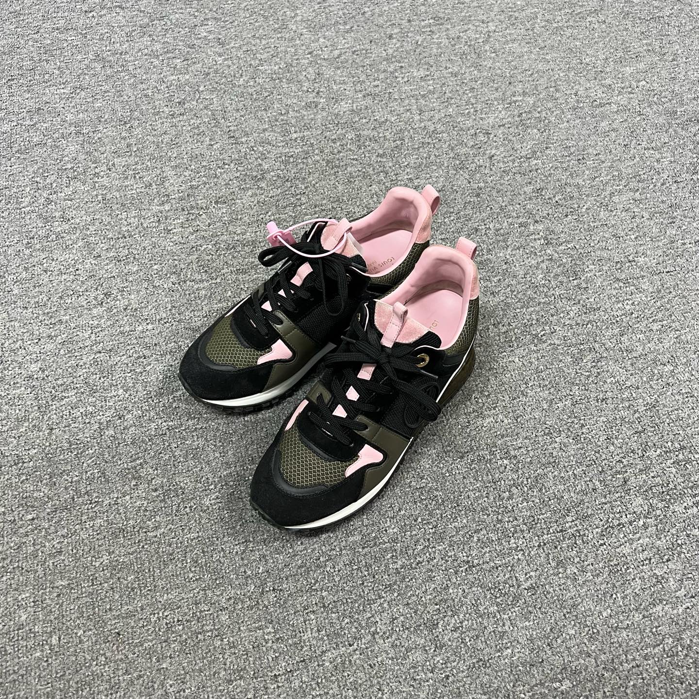 99新 AMIPARIS lv 运动鞋37.5码 run away