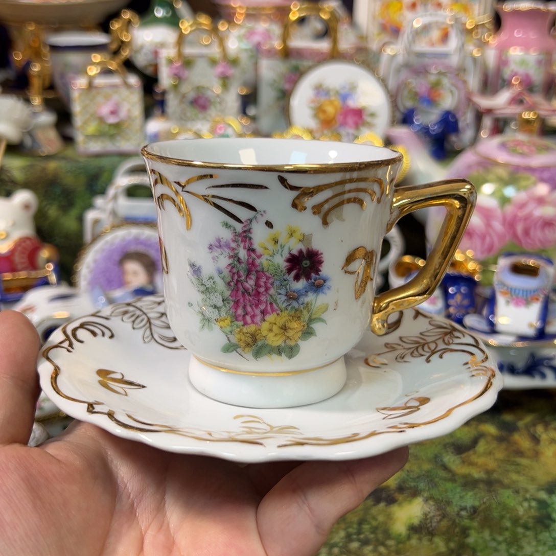 摆件鹿与海陶瓷家居用品有限公司