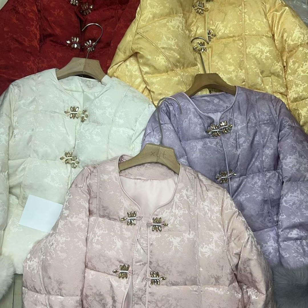 新中式红色过年款拼接袖口保暖女冬季新款外套