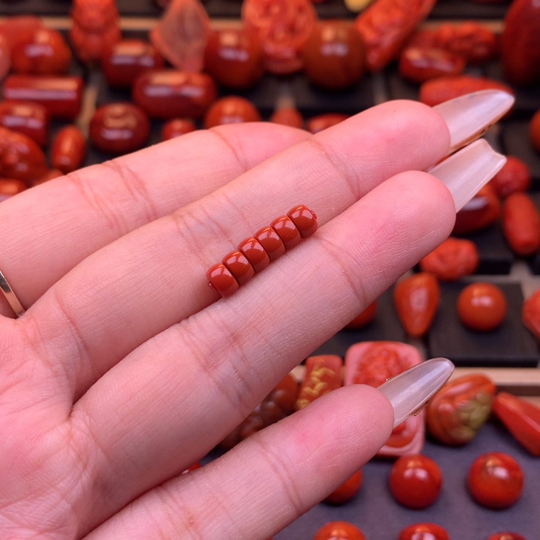 南红玛瑙未镶嵌川料原矿精工直切隔片5mm