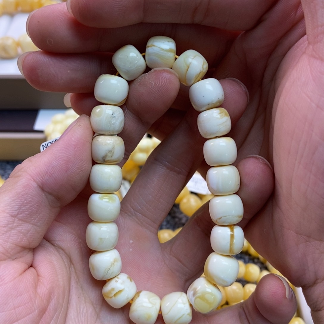 琥珀珠宝奇石未镶嵌88