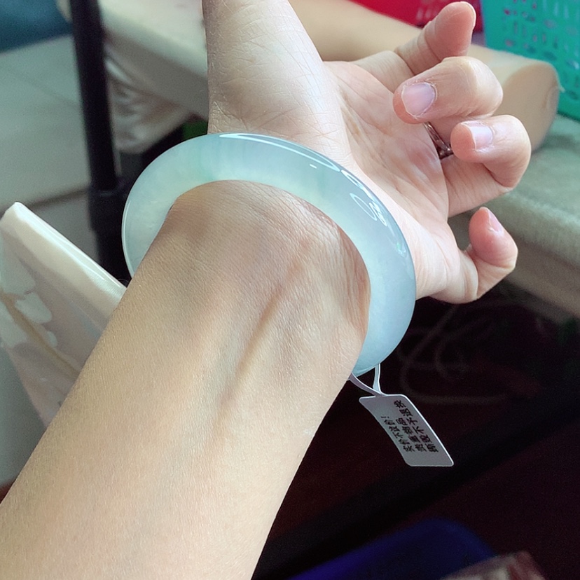 【闪购商品】翡翠手镯（圆镯）未镶嵌蓝钢一步到位A