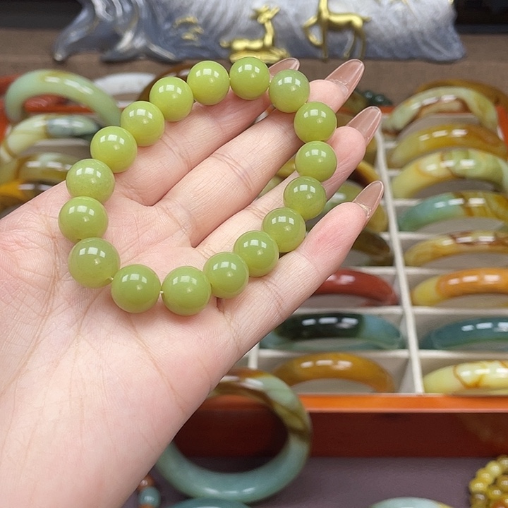 未镶嵌蛇纹石玉手镯