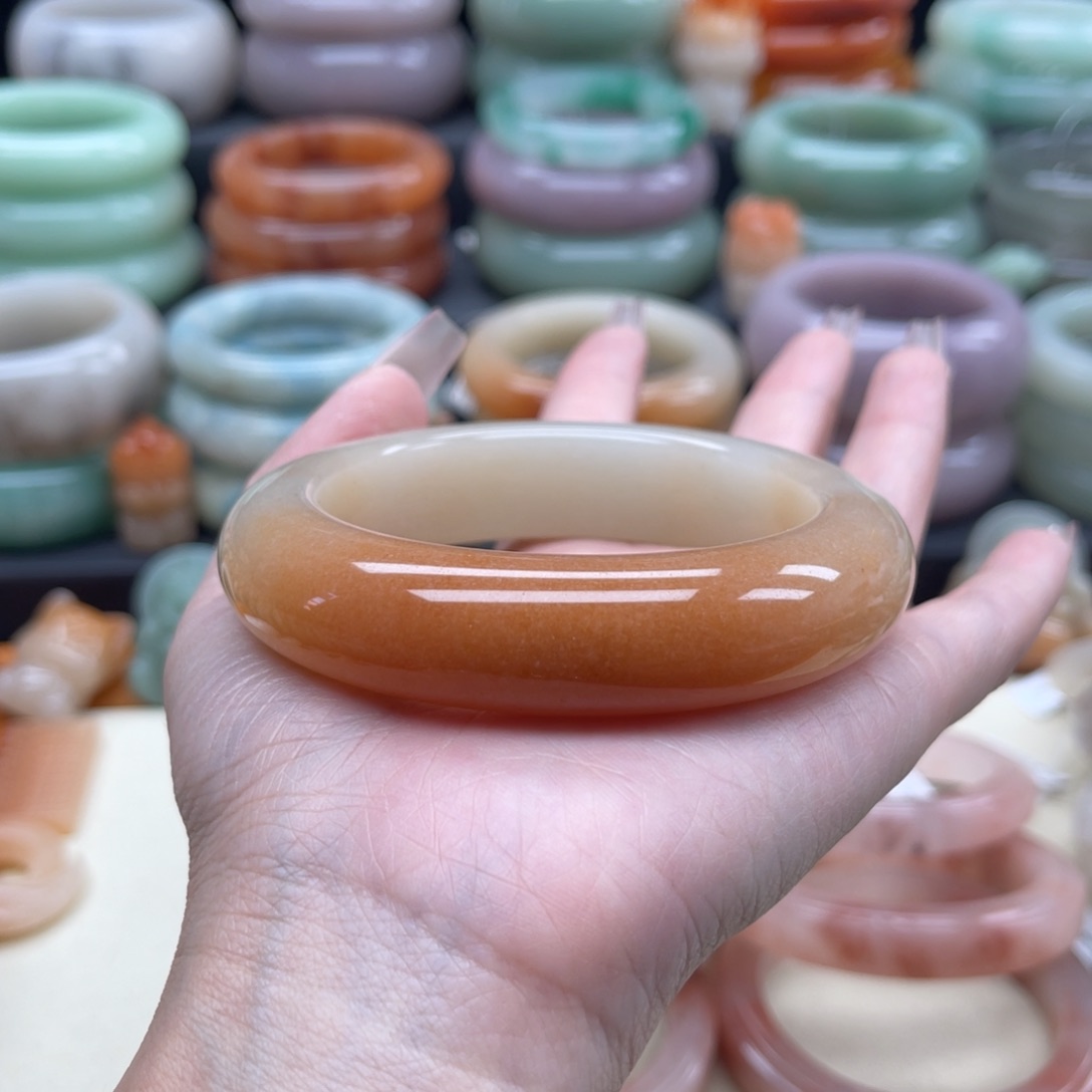 石英质玉38女神节未镶嵌