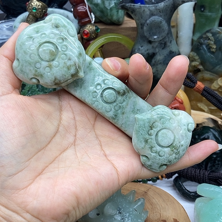 岫玉未镶嵌手把件