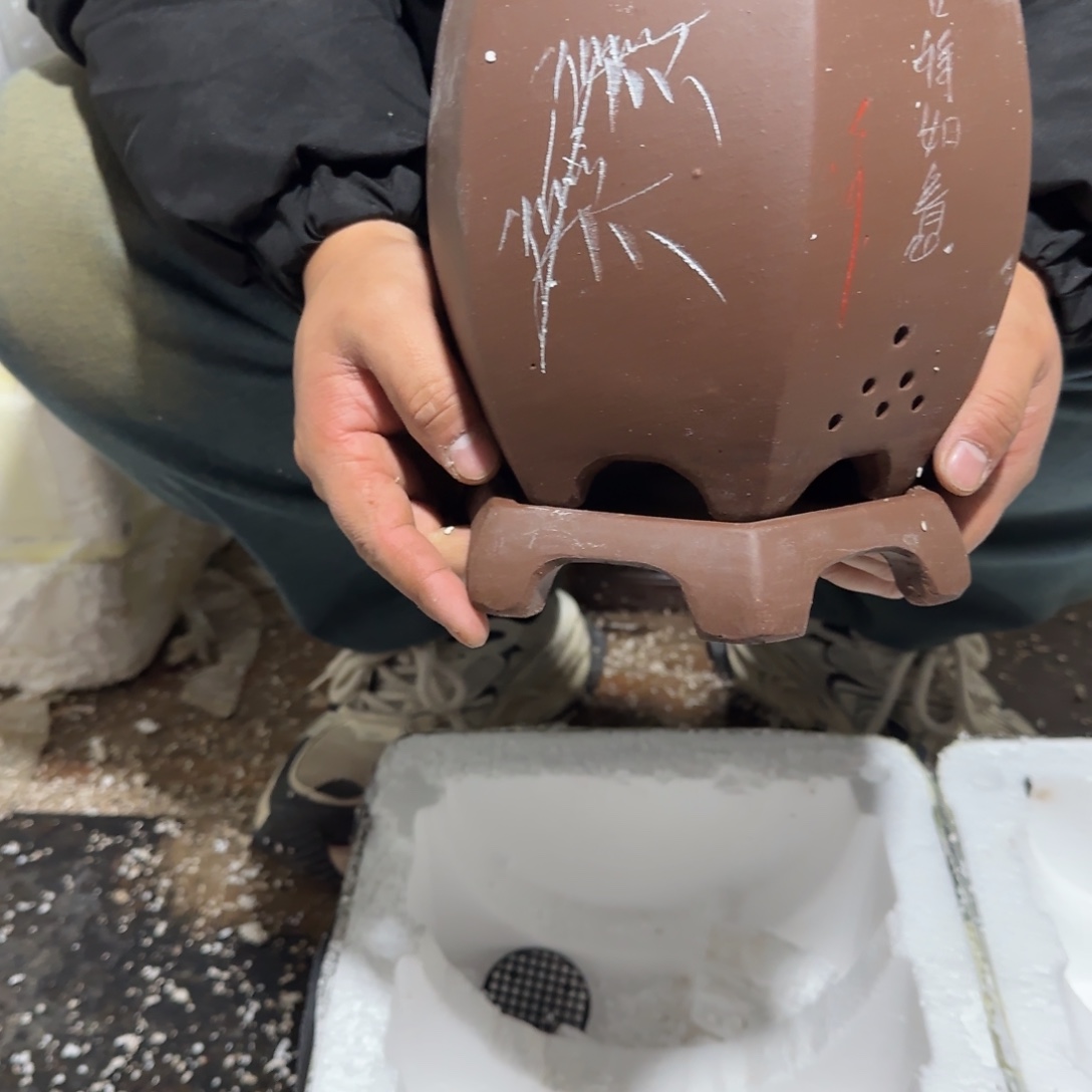 紫砂花盆瑕疵和不