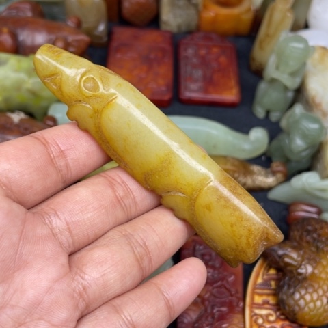 蛇纹石玉未镶嵌颈饰32