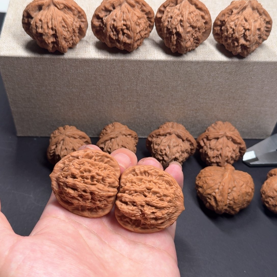 小***亮把件文玩核桃40麦穗虎头全品