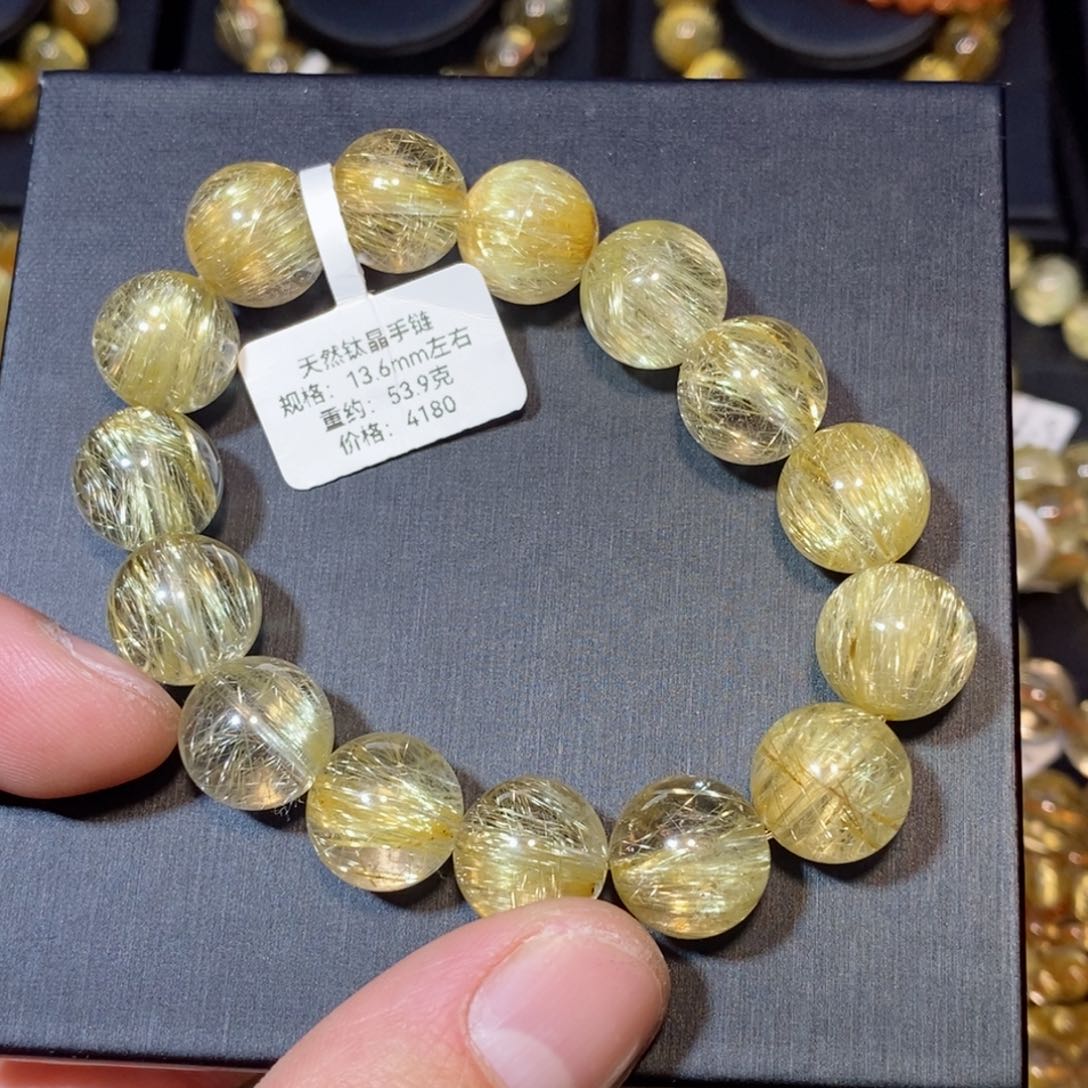 水晶手链未镶嵌付****姐手链