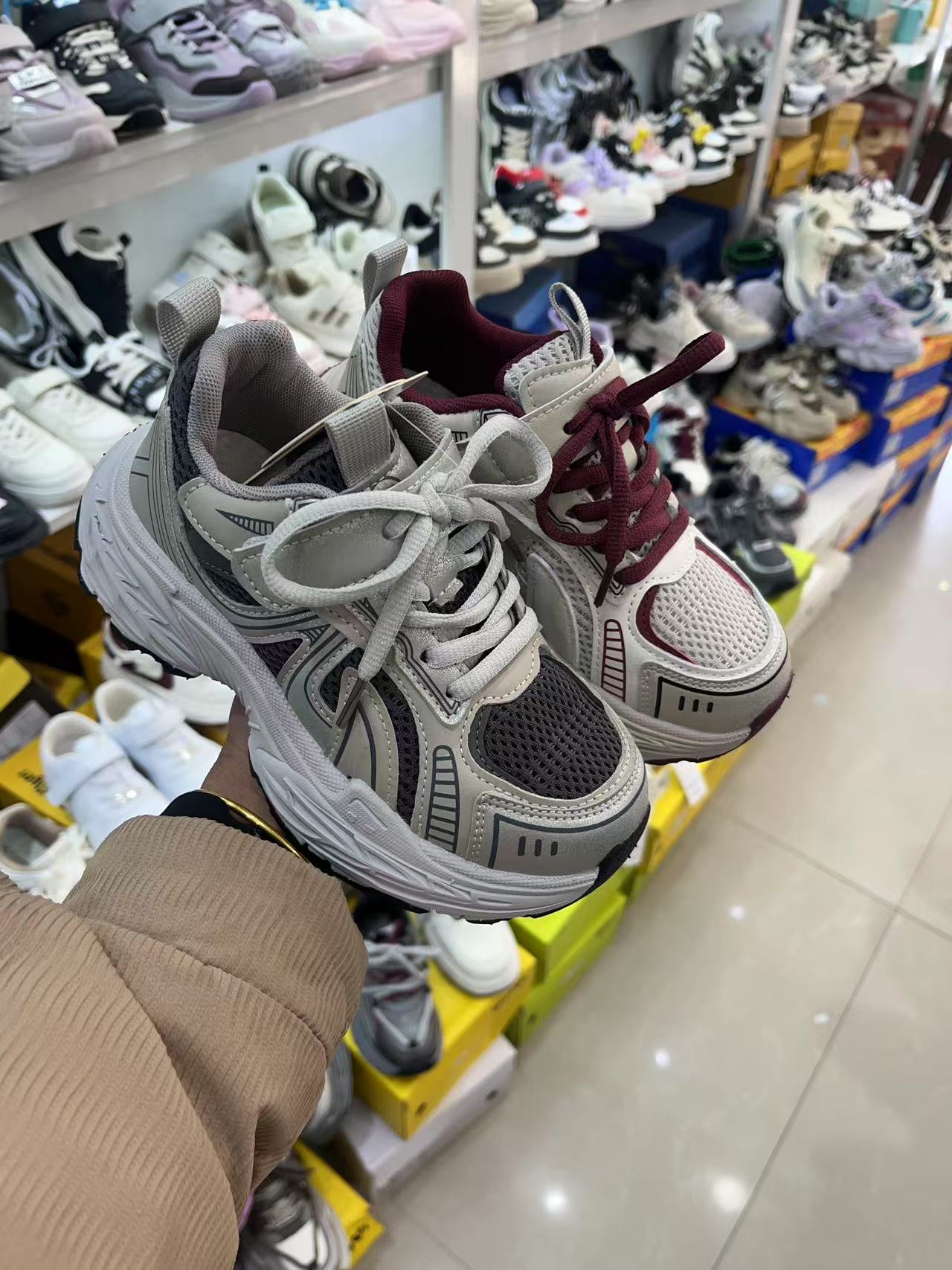 2025春季新款运动防滑老爹鞋男女童透气超舒适魔术贴