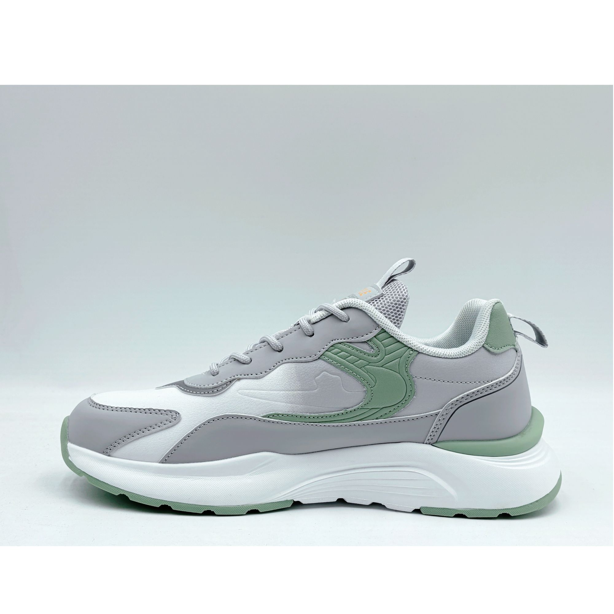 29651皮面新款休闲鞋