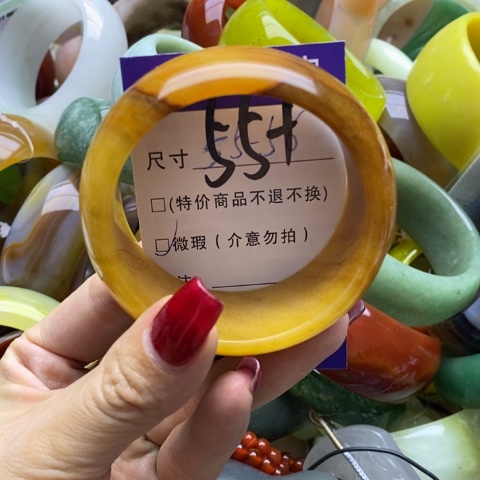 石英质玉手镯未镶嵌