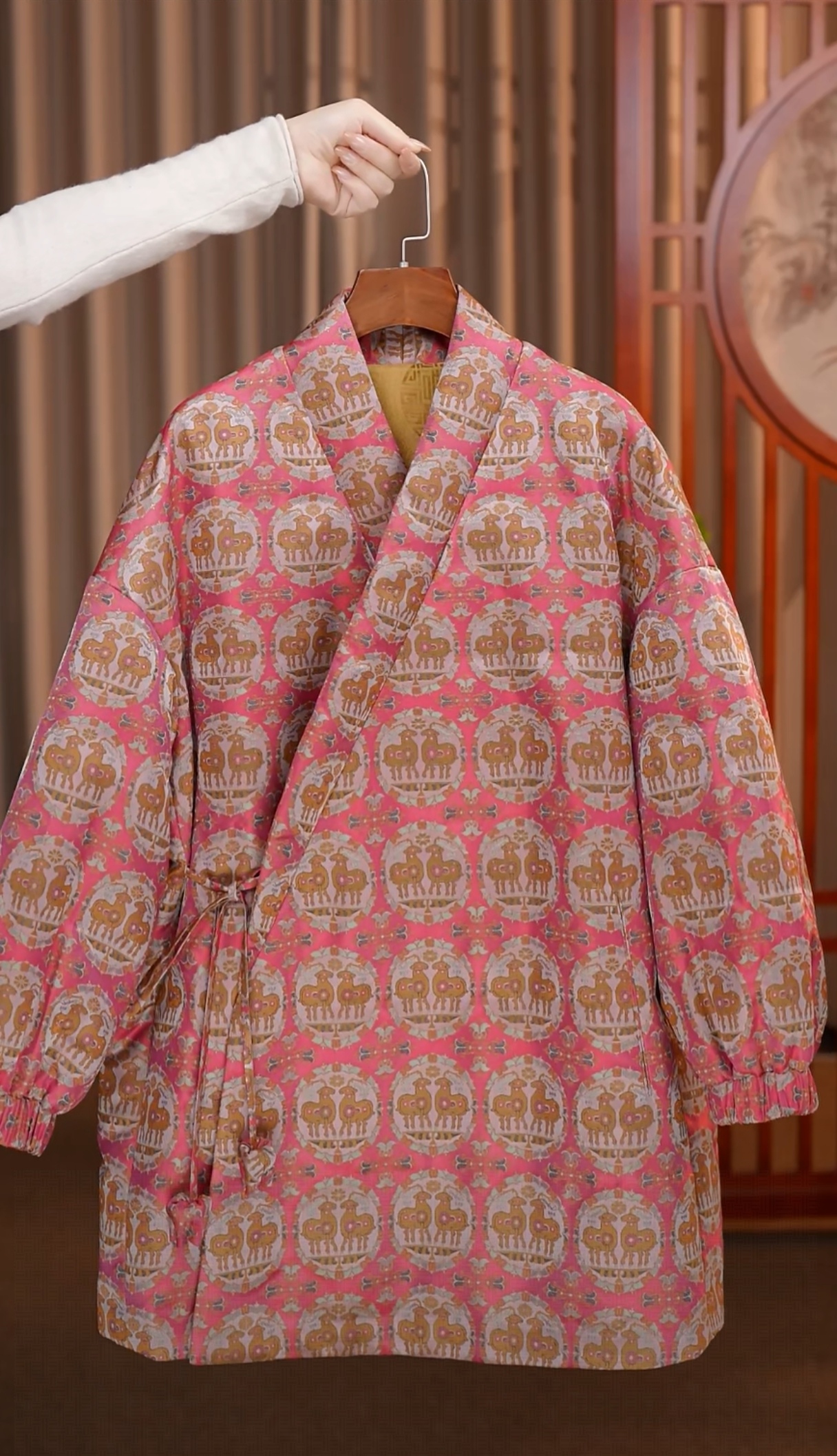 【20466】张老师名家蜀锦百搭98A白鹅绒羽绒服