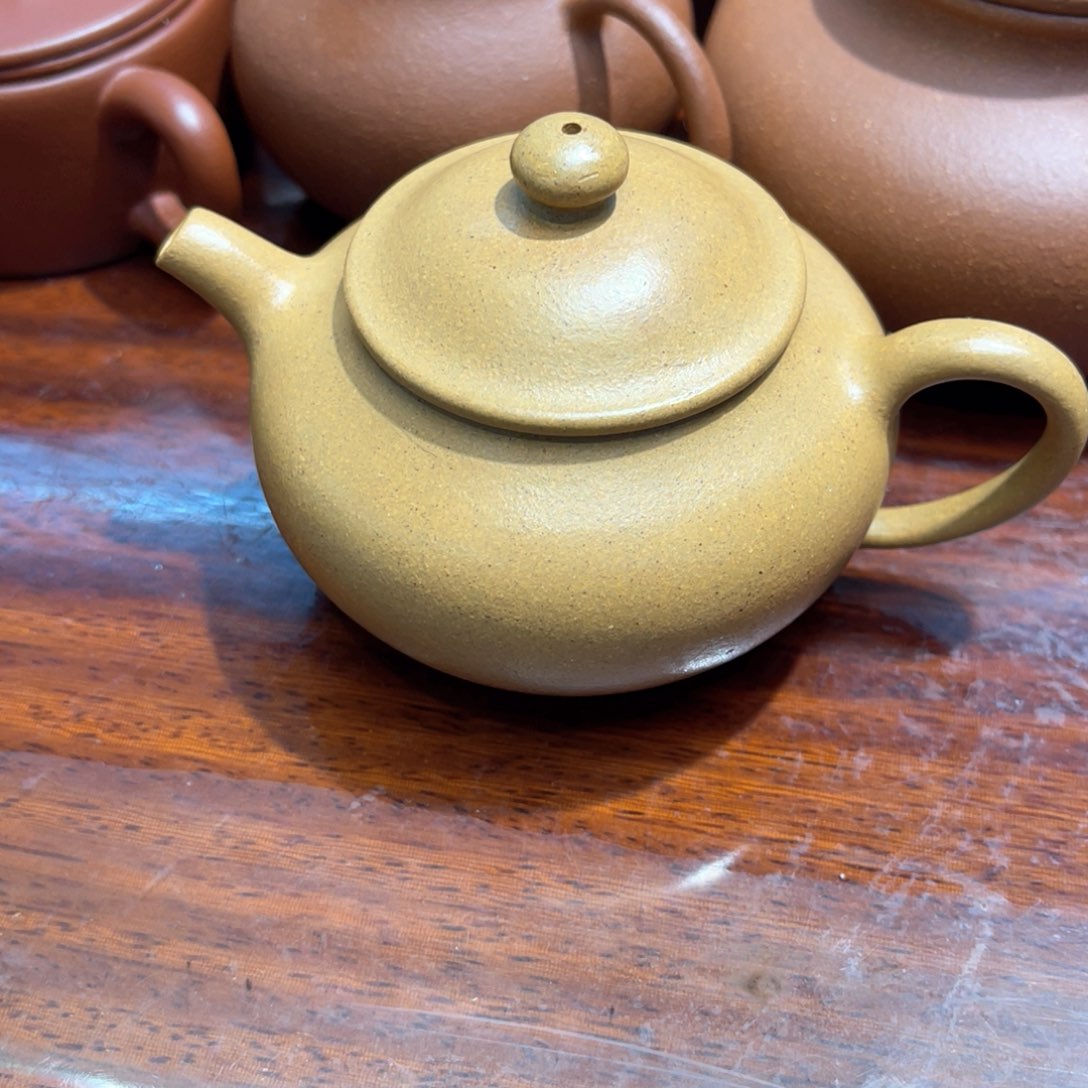 紫砂茶壶L***I哈哈哈哈哈微瑕