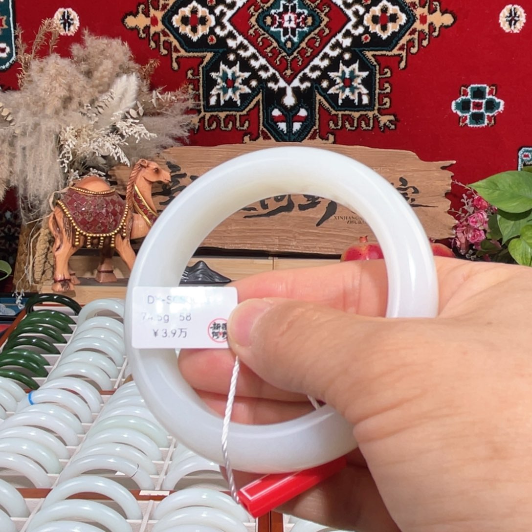 未镶嵌手镯和田玉新疆天然羊脂级老熟糯