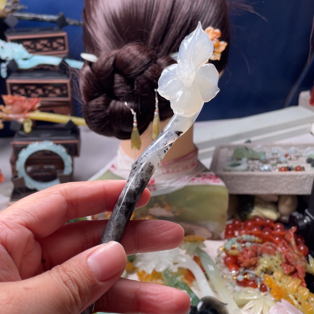 【闪购商品】蛇纹石玉发饰未镶嵌木*李