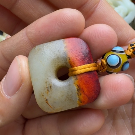 和田玉挂件未镶嵌杰***?